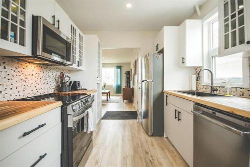 446 Yale Ave, Winnipeg, MB 