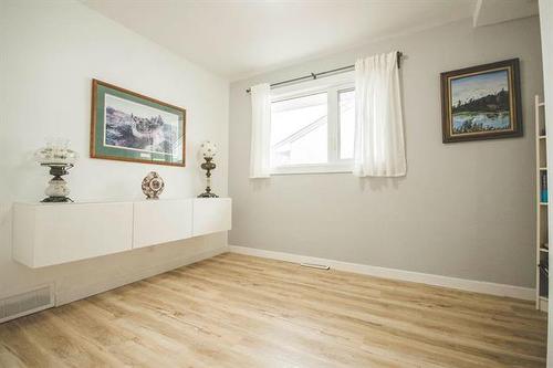 446 Yale Ave, Winnipeg, MB 