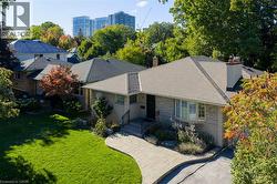 23 GLENMANOR Drive Oakville, ON L6K 2B3