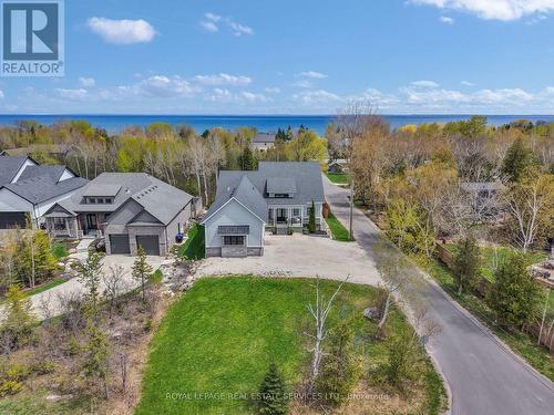 131 GLENLAKE BOULEVARD  Collingwood, ON L9Y 0X2