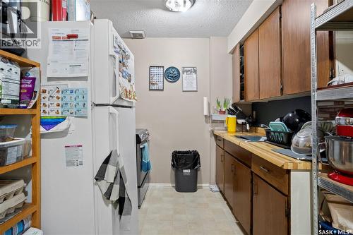 4122 Castle Road, Regina, SK - Indoor