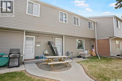 4122 Castle Road, Regina, SK - Outdoor With Exterior