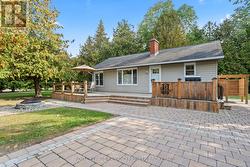 9632 BEACHWAY DRIVE Lambton Shores, ON N0N 1J3