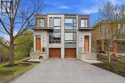 221 WESLEY AVENUE  Ottawa, ON K1Z 7A2