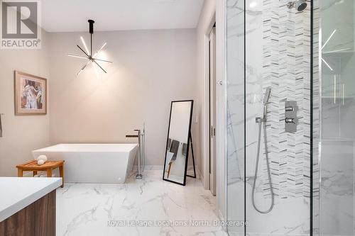 110 Pheasant Run, Blue Mountains, ON - Indoor Photo Showing Bathroom