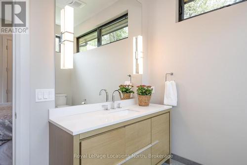 110 Pheasant Run, Blue Mountains, ON - Indoor Photo Showing Bathroom