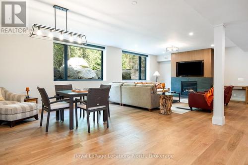 110 Pheasant Run, Blue Mountains, ON - Indoor Photo Showing Living Room With Fireplace