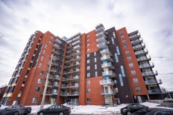 507-5792 Av. Parkhaven  Côte-Saint-Luc, QC H4W 0C2