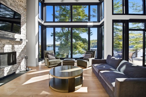 Salon - 611 Ch. Montfort, Gracefield, QC - Indoor Photo Showing Living Room With Fireplace