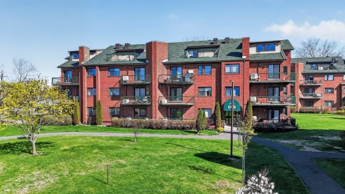 104-185 Rue Longtin  La Prairie, QC J5R 5E2