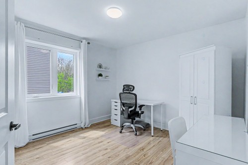 Chambre à coucher - 576 Rue Du Mont-Brome, Granby, QC - Indoor Photo Showing Office