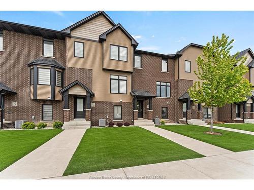 735 BROWNSTONE Road  Lakeshore, ON N8K 0A8