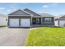 18 Briar Brook PL  Fredericton, NB E3A 3N1