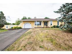 27 Guimond CRT Dieppe, NB E1A 1A1