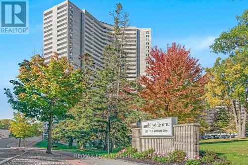 1009 - 1081 AMBLESIDE DRIVE  Ottawa, ON K2B 8C8