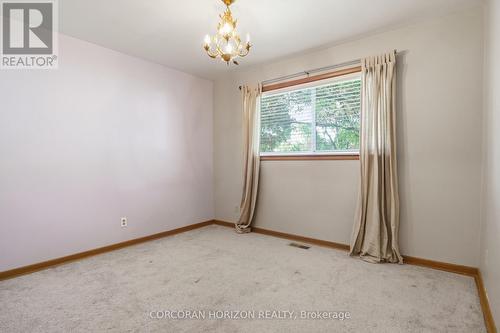 34 Yule Place, Kitchener, ON - Indoor Photo Showing Other Room