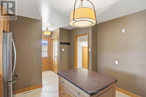 34 Yule Place, Kitchener, ON - Indoor Photo Showing Kitchen