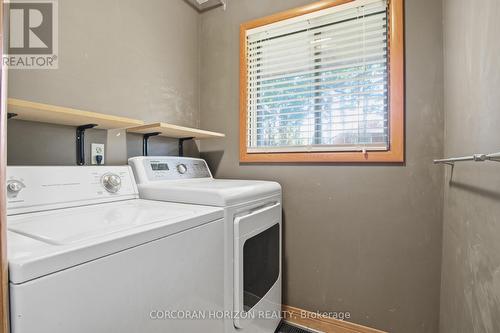 34 Yule Place, Kitchener, ON - Indoor Photo Showing Laundry Room