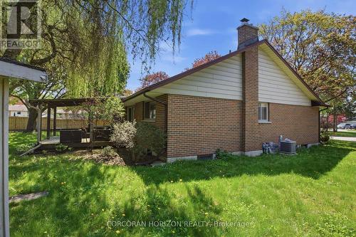 34 Yule Place, Kitchener, ON - Outdoor With Exterior