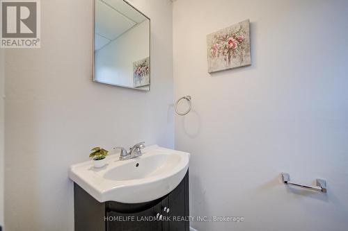 2532 Renzoni Road, Mississauga, ON - Indoor Photo Showing Bathroom