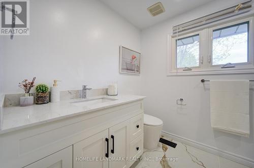2532 Renzoni Road, Mississauga, ON - Indoor Photo Showing Bathroom
