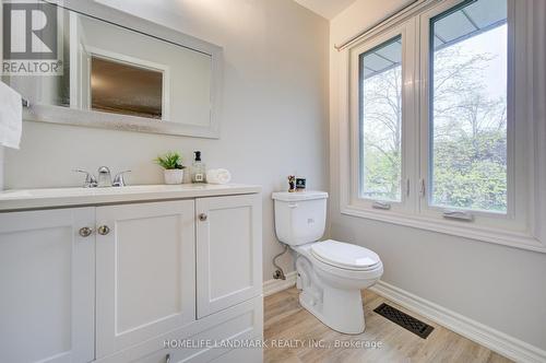 2532 Renzoni Road, Mississauga, ON - Indoor Photo Showing Bathroom