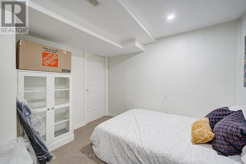2532 Renzoni Road, Mississauga, ON - Indoor Photo Showing Bedroom