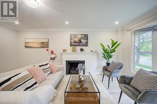 2532 Renzoni Road, Mississauga, ON - Indoor Photo Showing Living Room With Fireplace