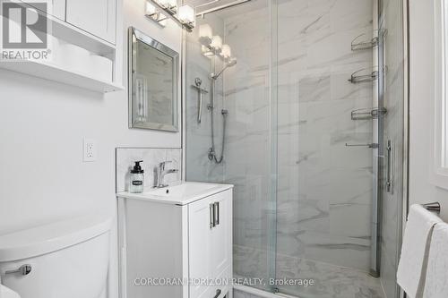 14 Lorne Crescent, Kitchener, ON - Indoor Photo Showing Bathroom