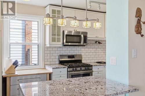 14 Lorne Crescent, Kitchener, ON - Indoor Photo Showing Kitchen With Upgraded Kitchen