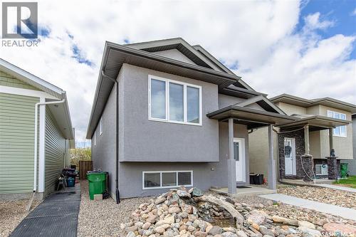 86 Brigham Road, Moose Jaw, SK - Outdoor