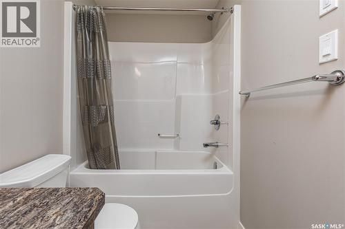 86 Brigham Road, Moose Jaw, SK - Indoor Photo Showing Bathroom