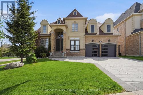 11 PAGEAN DRIVE  Richmond Hill, ON L4E 4R7