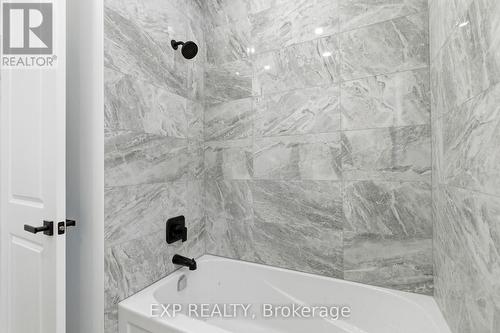 Main bathroom, 4 pc - 49 Beaufort Crescent, Tiny, ON - Indoor Photo Showing Bathroom