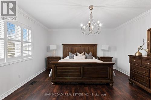 964 Queen Street W, Mississauga, ON - Indoor Photo Showing Bedroom