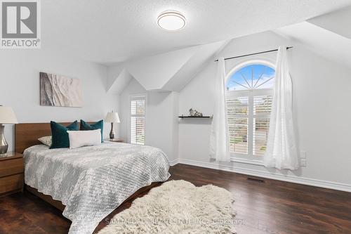 964 Queen Street W, Mississauga, ON - Indoor Photo Showing Bedroom