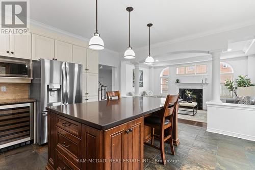 964 Queen Street W, Mississauga, ON - Indoor Photo Showing Kitchen With Stainless Steel Kitchen With Upgraded Kitchen