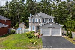 153 BROWNING TRAIL Barrie, ON L4N 6R2