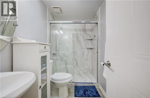 35 Camrose Court, Kitchener, ON - Indoor Photo Showing Bathroom