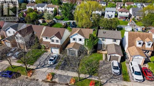 35 Camrose Court, Kitchener, ON - Outdoor