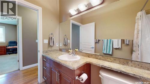 302 3750 Haughton Road E, Regina, SK - Indoor Photo Showing Bathroom
