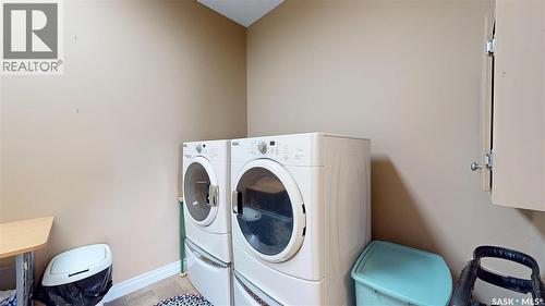 302 3750 Haughton Road E, Regina, SK - Indoor Photo Showing Laundry Room
