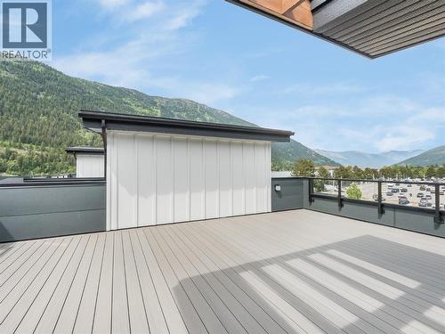 910 Lakeside Drive Unit# 203, Nelson, BC - Outdoor With Deck Patio Veranda With Exterior