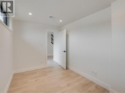 910 Lakeside Drive Unit# 203, Nelson, BC - Indoor Photo Showing Other Room