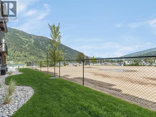 910 Lakeside Drive Unit# 203, Nelson, BC - Outdoor