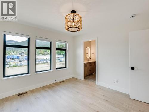910 Lakeside Drive Unit# 203, Nelson, BC - Indoor Photo Showing Other Room