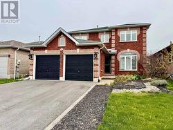 25 NICOLE MARIE AVENUE Barrie, ON L4M 6Z1