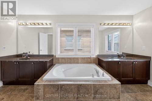 265 Scott Boulevard, Milton, ON - Indoor Photo Showing Bathroom