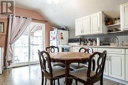 Upper Unit / Kitchen - 