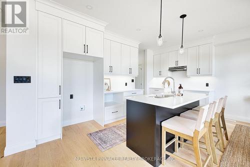 10 Woodmere Path, Middlesex Centre (Ilderton), ON - Indoor